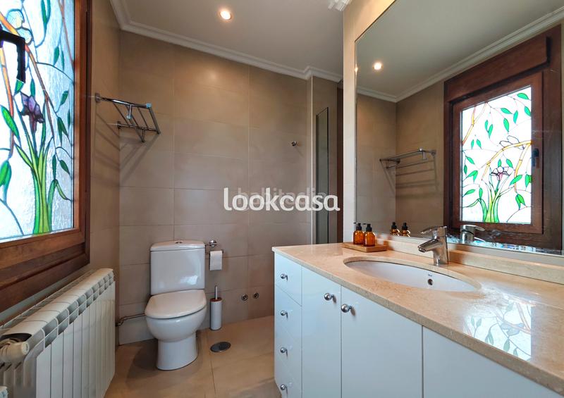 Foto 6bfbb91a-a72b-4ffd-95b7-35caeade606f. Chalet - Noalla. chalet a 500 metros del mar y playas, con jardín y terrazas vistas mar. en Sanxenxo