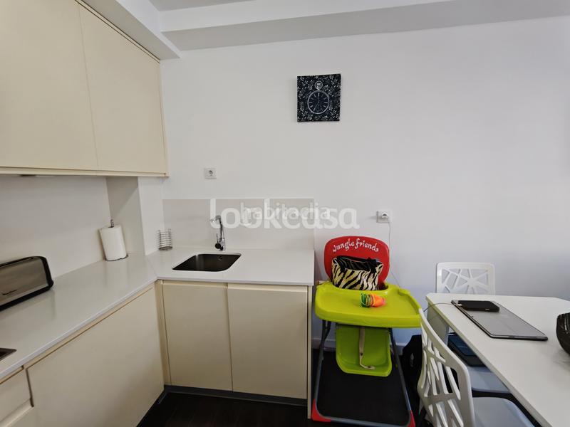 Foto cf38af9d-294f-406a-9f51-cc8007bb4309. Flat with heating pool in Sanxenxo pueblo Sanxenxo