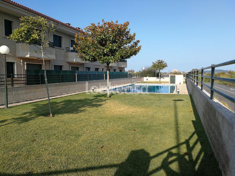 Foto 5205117c-5f44-4d89-8ca3-ae455631ad0d. Appartement mit parking pool in Noalla Sanxenxo