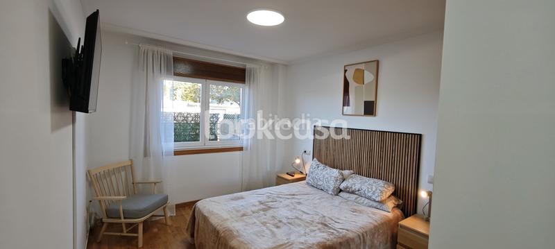 Foto 766635fe-0478-482f-a338-54a4c2be8085. Appartement mit parking pool in Noalla Sanxenxo