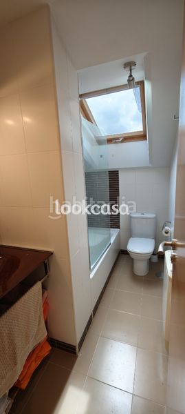 Foto e0ea2911-cc9d-4167-b517-827772a2217f. Àtic amb calefacció aparcament a Vilalonga Sanxenxo