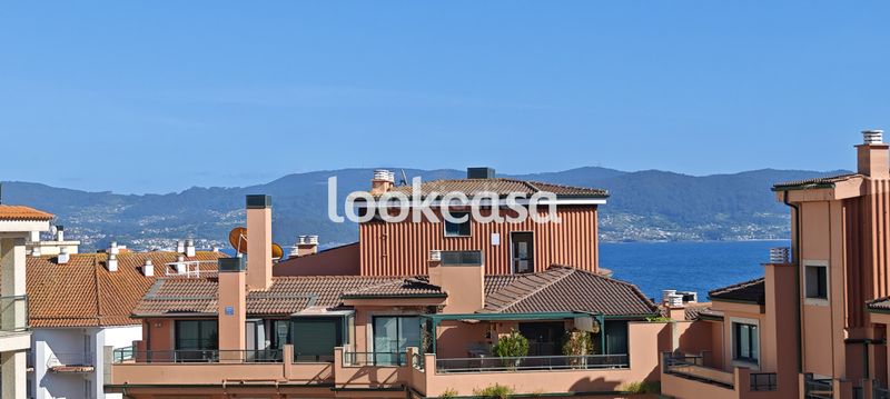 Foto 7ac65a10-6441-4854-befd-e6684d7f466c. Àtic amb calefacció aparcament a Sanxenxo pueblo Sanxenxo