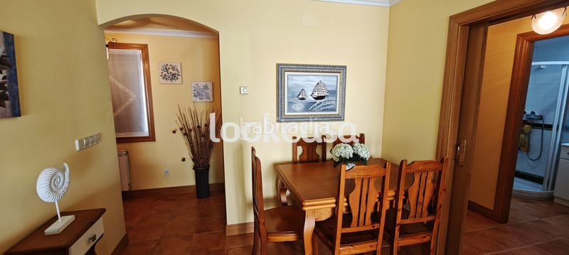 Foto 9862ede2-14bd-4b4a-a542-3c624bb78424. Àtic amb calefacció aparcament a Sanxenxo pueblo Sanxenxo