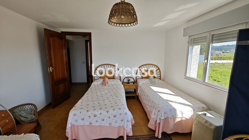 Foto 4d9f2e45-cb70-4efc-b4b0-eaf5dde1d28a. Casa amb xemeneia calefacció aparcament a Arra Sanxenxo