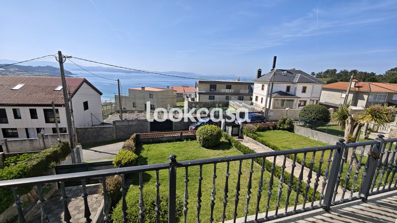 Foto 82e80549-1d44-4d38-b24a-26d8c7718a70. Casa amb xemeneia calefacció aparcament a Arra Sanxenxo