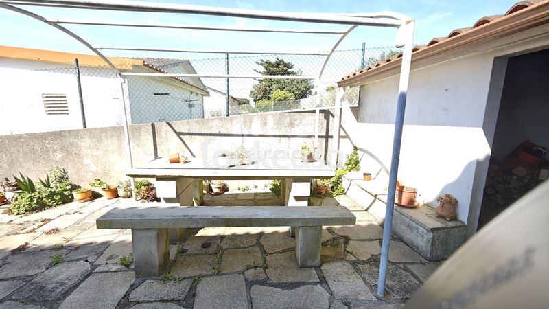 Foto aa92df2b-6735-41c7-a27d-f65fbe5610a6. Casa amb xemeneia calefacció aparcament a Arra Sanxenxo