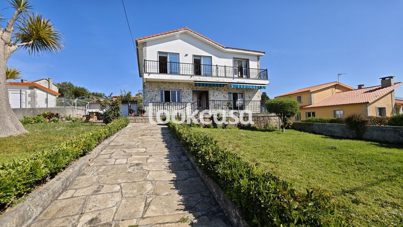 Foto b9b71ae6-9ea9-4b62-8dfe-6c7feecceac1. Casa amb xemeneia calefacció aparcament a Arra Sanxenxo