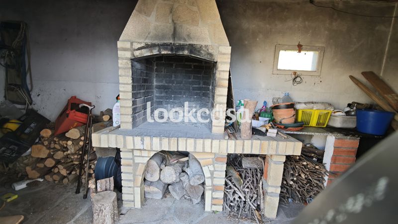 Foto bcf563eb-ca0a-401a-b617-34a63f79704a. Casa amb xemeneia calefacció aparcament a Arra Sanxenxo