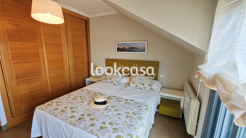 Foto d6dee906-f951-4fe1-8fce-f2c3244292b4. Àtic amb calefacció aparcament a Sanxenxo pueblo Sanxenxo