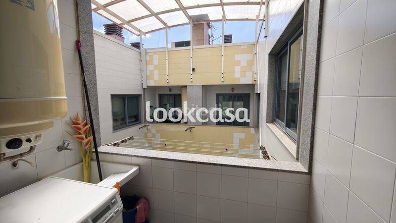 Foto e6162c65-58ba-4878-ad7f-f7d090aea23b. Àtic amb calefacció aparcament a Sanxenxo pueblo Sanxenxo