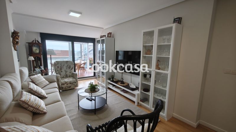 Foto 157272e3-e472-4610-8a44-70e7d7f11f5c. Àtic amb calefacció aparcament a Sanxenxo pueblo Sanxenxo