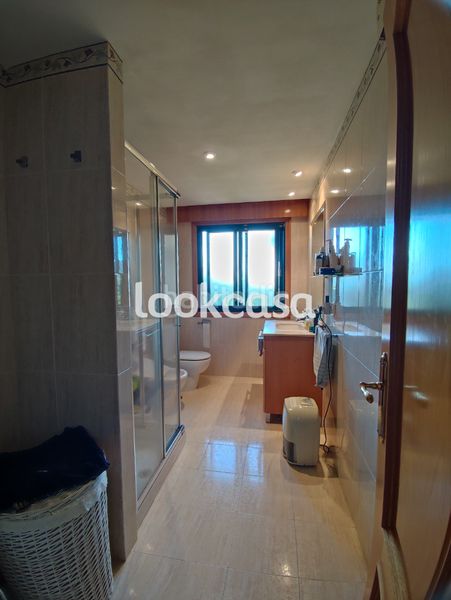 Foto ef62c472-e1bc-4fa8-80a0-a230264669da. Pis amb calefacció aparcament a Vilalonga Sanxenxo