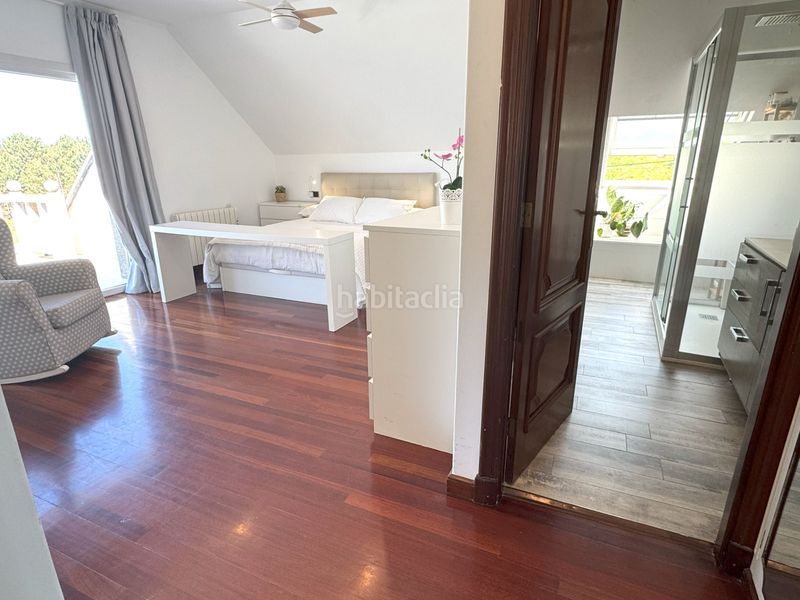 Foto 762fd452-b630-4a84-8876-a4ffe04251c2. Casa amb calefacció aparcament a Noalla Sanxenxo