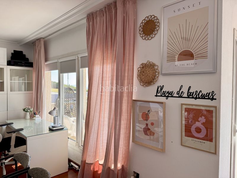 Foto aee4905c-e760-43d4-a9e9-d38edb32eeaa. Casa amb calefacció aparcament a Noalla Sanxenxo