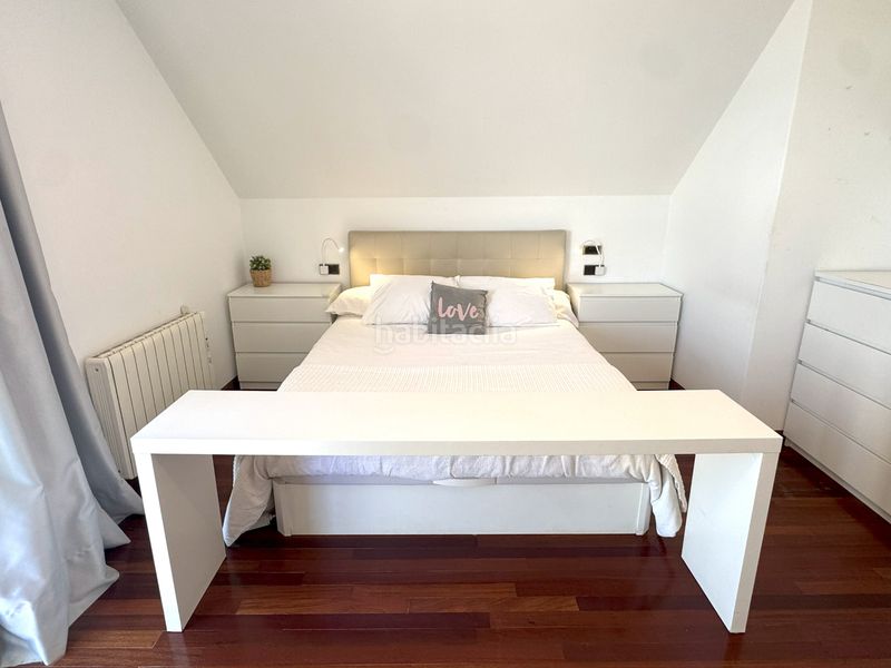 Foto c458e2eb-30ce-4392-b316-bcd113d2b451. Casa amb calefacció aparcament a Noalla Sanxenxo