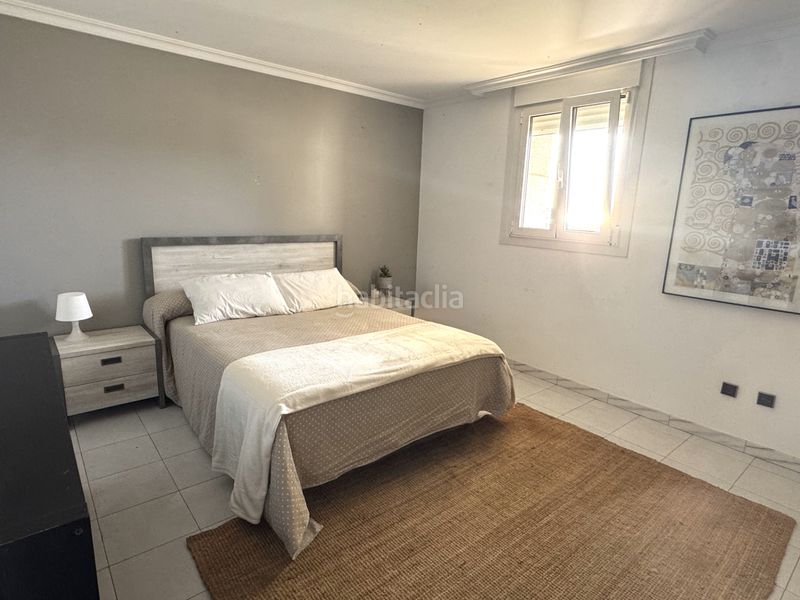 Foto f5a67988-0458-4f50-bed6-d65b5c184c7d. Casa amb calefacció aparcament a Noalla Sanxenxo