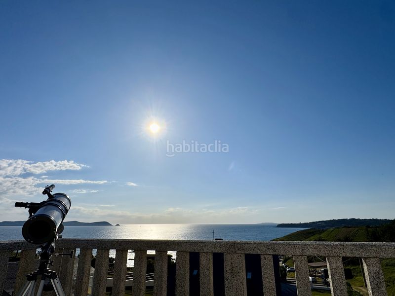 Foto fdbab641-bef8-4635-8629-339f2fc5aa91. Casa amb calefacció aparcament a Noalla Sanxenxo