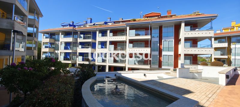 Foto 4efb45f7-b116-4fd2-947f-14eb00dec4e0. Pis amb calefacció aparcament piscina a Adina - Portonovo Sanxenxo