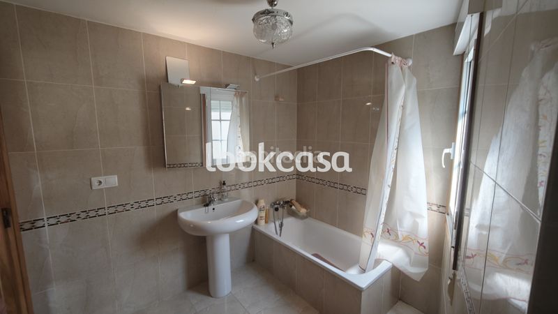 Foto 01a8594c-f03c-4fb5-9876-45c3422d7848. Pis amb calefacció aparcament a Sanxenxo pueblo Sanxenxo