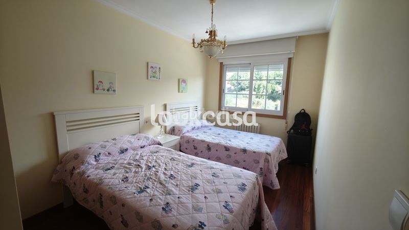 Foto 2bc04ff7-6a13-465d-ab9e-b1ef3def933c. Pis amb calefacció aparcament a Sanxenxo pueblo Sanxenxo