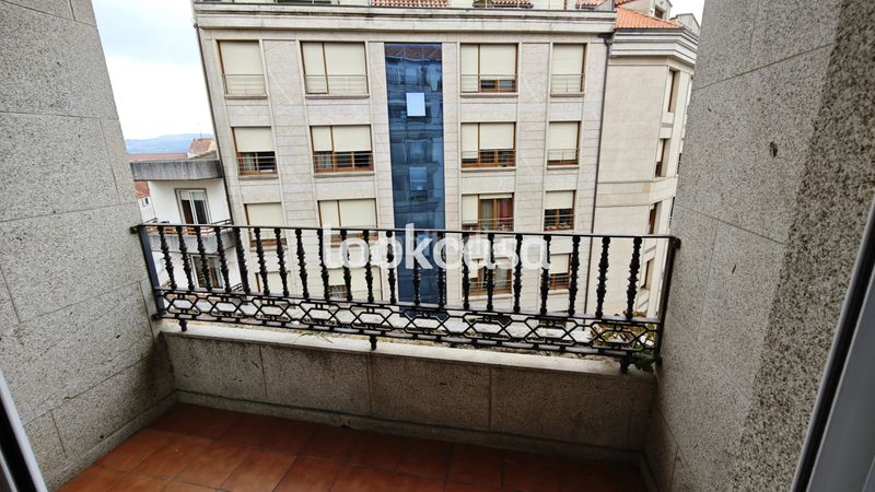 Foto c0045dc0-3d38-4496-8b2c-53d04a5c1a5a. Pis amb calefacció aparcament a Sanxenxo pueblo Sanxenxo
