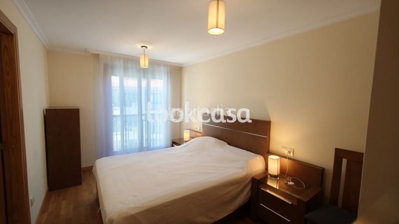 Foto f6e10eda-2a91-46ec-9e95-798d681c1522. Pis amb calefacció aparcament piscina a Noalla Sanxenxo