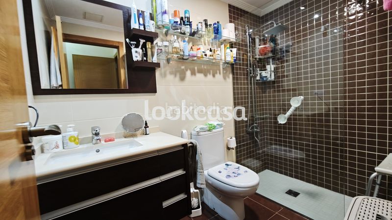 Foto 6ce8d8df-2376-43b7-9405-eecce3efb697. Pis amb calefacció aparcament a Ribadumia