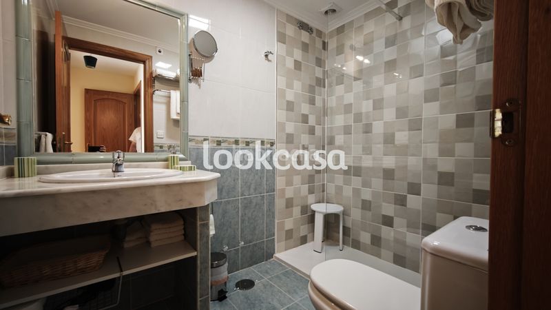 Foto 54a8753c-1ef7-441c-ae0e-364cfaa47921. Pis amb calefacció aparcament piscina a Noalla Sanxenxo