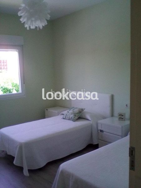 Foto bd31bd91-c3c9-4365-a3b1-245594112ac2. Pis a Noalla Sanxenxo