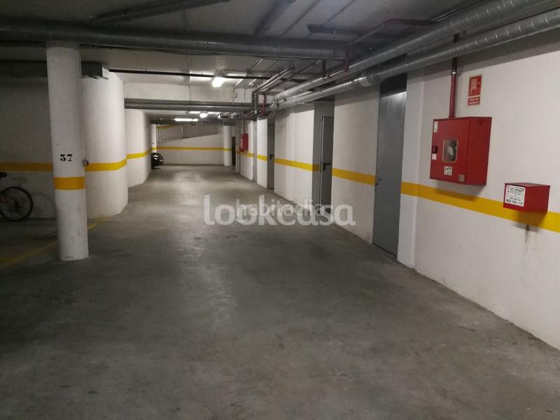 Foto 9bc189b1-6eeb-4f05-8e32-674965dd800e. Aparcament cotxe a Meaño