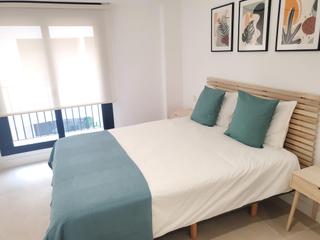 Alquiler Piso  Calle calle murga. Vivienda de 2 dormitorios, 2 baños,  amueblado y  con trastero e