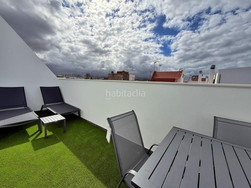 Foto 0c765497-1b62-4190-9475-bfed826c6ff8. Attique dans calle bernardo de la torre 62 dans Santa Catalina - Canteras Palmas de Gran Canaria (Las)