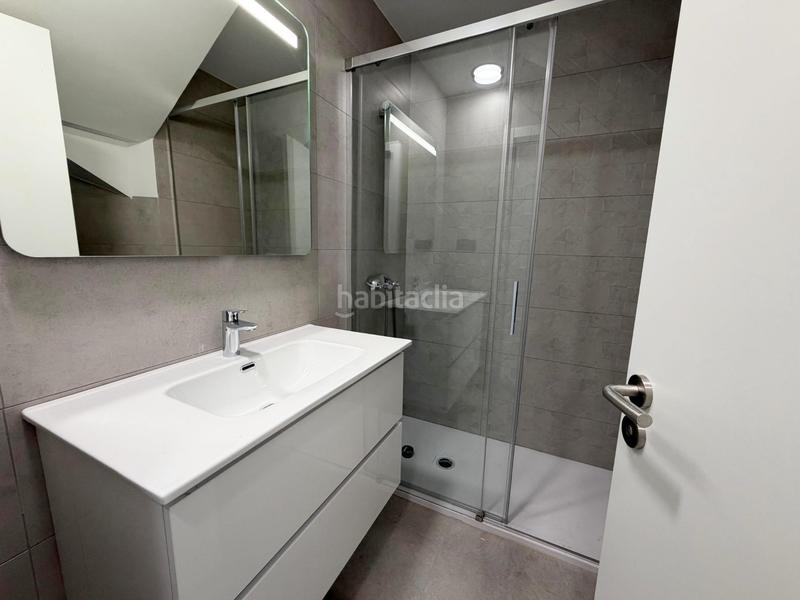 Foto 387a052a-bbe6-451f-aace-0276cd9ff2ab. Attique dans calle bernardo de la torre 62 dans Santa Catalina - Canteras Palmas de Gran Canaria (Las)