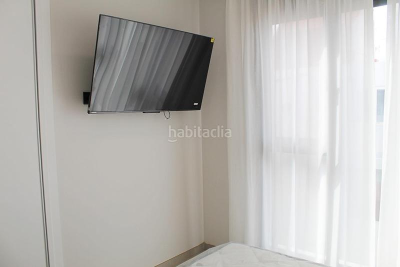 Foto b30c6a55-ad1f-4ce3-babb-1af2c7f0be17. Attique dans calle bernardo de la torre 62 dans Santa Catalina - Canteras Palmas de Gran Canaria (Las)