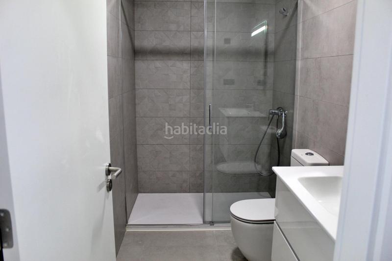 Foto 7c79ddeb-ecc5-49a9-b3bd-36e5ddd9d78b. Attique dans calle bernardo de la torre 62 dans Santa Catalina - Canteras Palmas de Gran Canaria (Las)