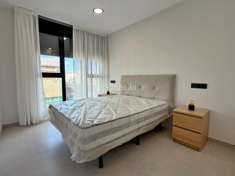 Foto bbe86bbe-a889-4da9-8f96-1b7af84256ca. Attique dans calle bernardo de la torre 62 dans Santa Catalina - Canteras Palmas de Gran Canaria (Las)