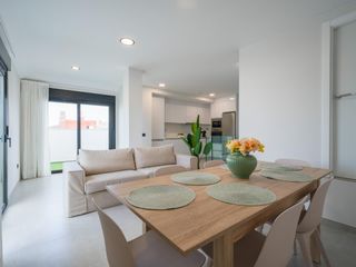 �tic en Calle bernardo de la torre 62. Piso en venta cerca de las canteras