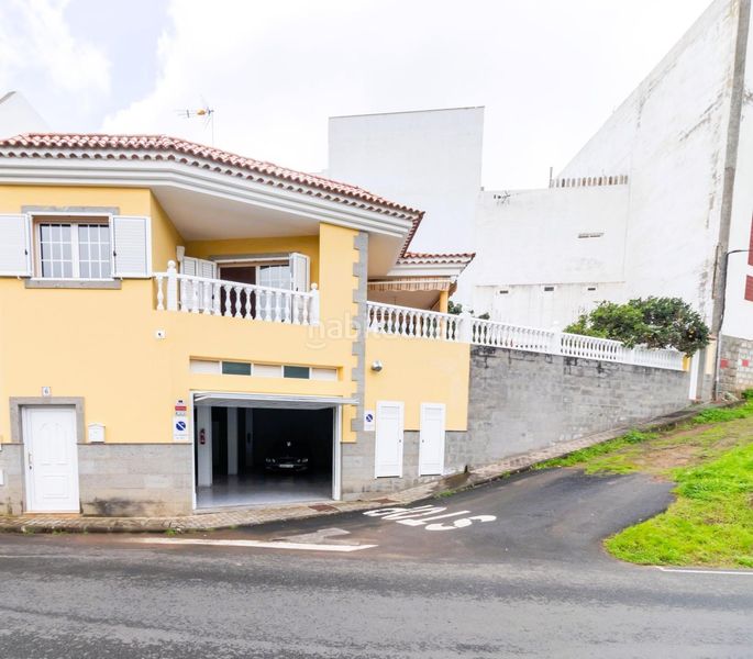 Foto 30af430c-3c07-424e-b2cd-525f99f0df57. Casa amb aparcament a San José del Álamo - El Hornillo Teror