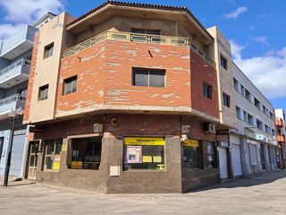 Édifice  Calle calle sor concepción suárez. Edificio residencial y comercial telde