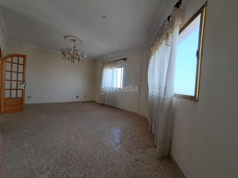 Foto 806e8ec3-99ee-40b0-bb39-f7efae755822. Edifici a San Gregorio Telde