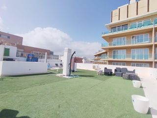 Lloguer Àtic a Calle veintinueve de abril 90. Gran piso con azotea solarium