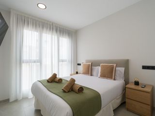 �tic en Calle bernardo de la torre 60. Casa en venta cerca de las canteras