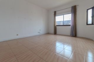 Flat in Calle PI Y MARGALL 30