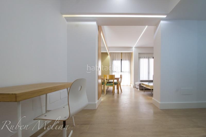 Foto cb7c29af-3a38-423c-a4cd-8e7545c7e492. Alquiler piso en calle buenos aires 13 piso alquiler Triana en Palmas de Gran Canaria (Las)