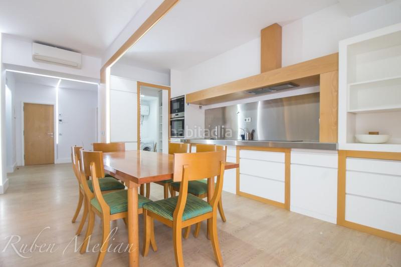 Foto 27de6812-0ac9-4dff-b344-c850a11fd698. Rent flat in calle buenos aires 13 in Triana Palmas de Gran Canaria (Las)