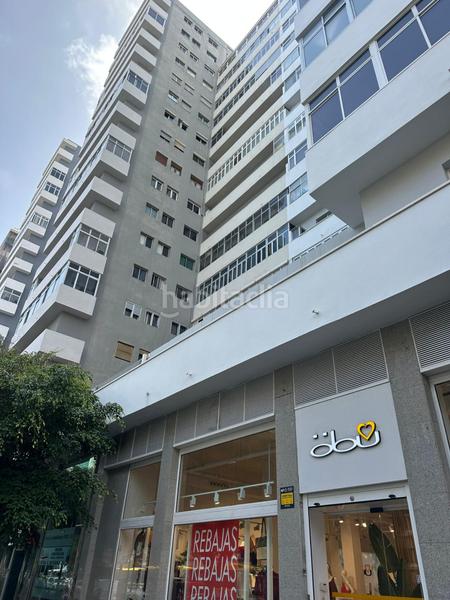 Foto e8a629d8-1dac-4f6c-8493-7db03776db6f. Alquiler piso luminoso piso en avenida mesa y lópez listo para entrar a vivir en Palmas de Gran Canaria (Las)