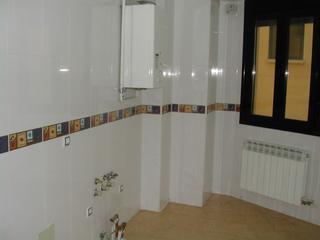 Appartement  N-i. Se vende piso en burgos
gamonal, calle vitoria: piso a estrenar