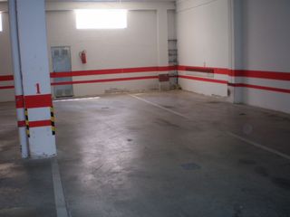 Car parking  Calle de ávila