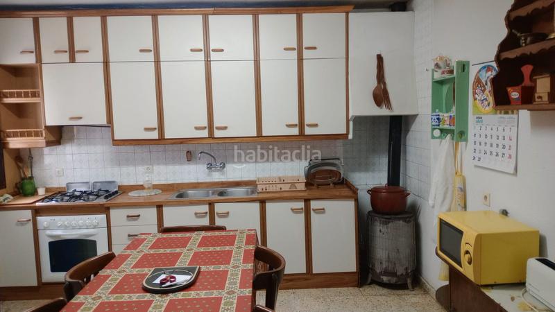 Foto cc879058-4e67-413e-9f8d-f4c3f8f229c2. Casa adosada en Covarrubias