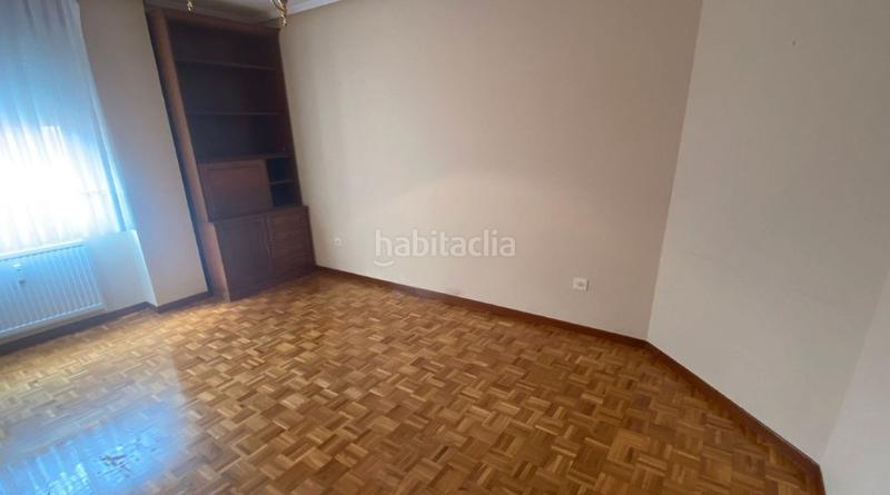 Foto 7404ba81-4e4f-4f68-b71a-b2b020bfa511. Appartement avec chauffage parking dans El Carmen - Barrio Gimeno Burgos